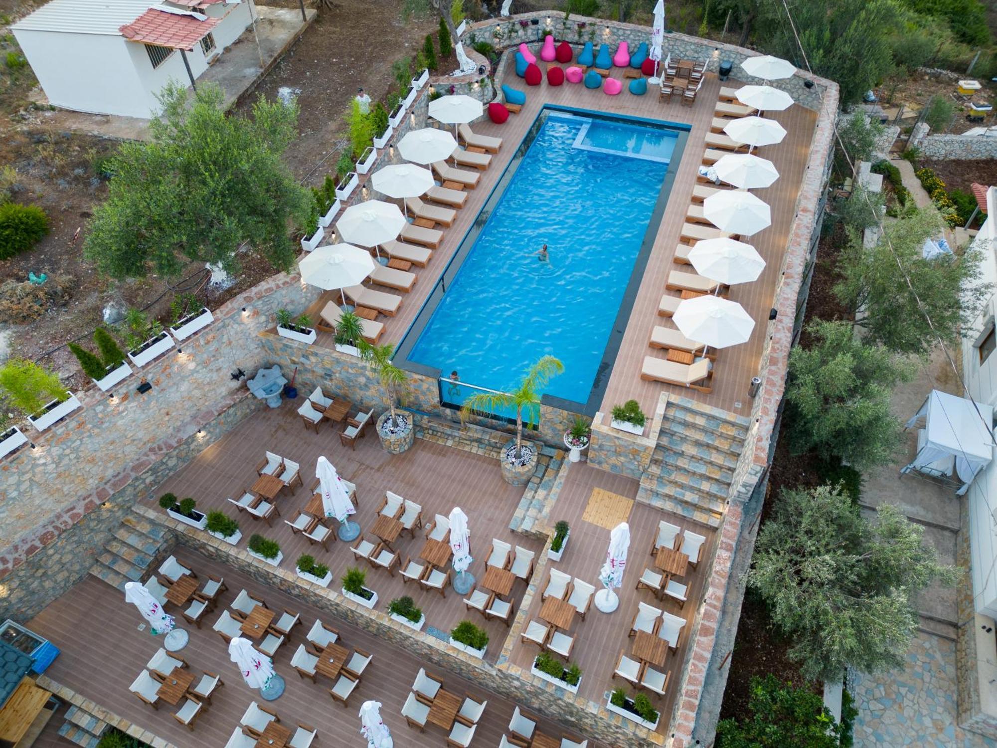 קסאמיל Hotel Memaj מראה חיצוני תמונה