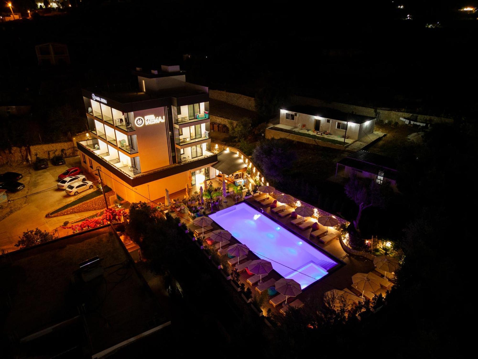 קסאמיל Hotel Memaj מראה חיצוני תמונה